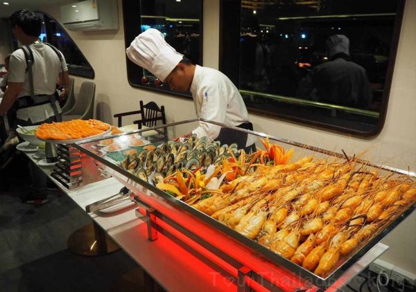 Alangka Cruise Bangkok river , sushi bar